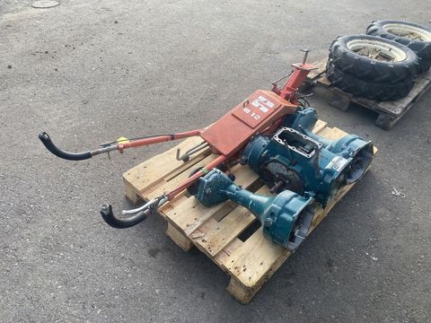 [3244-4448243-3.jpg]