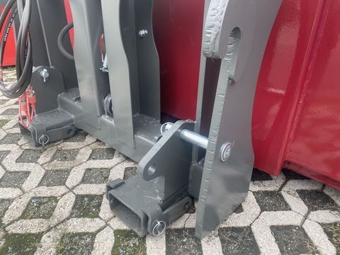 [3244-4468326-12.jpg]