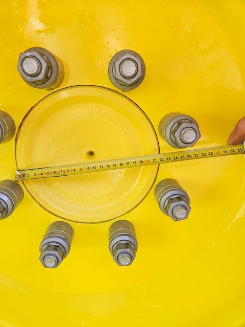 [3244-5483645-8.jpg]