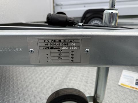 [3244-5529536-3.jpg]