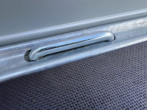 [3244-5667276-11.jpg]