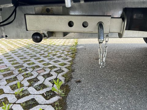 [3244-5667276-13.jpg]