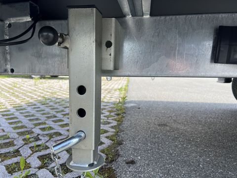 [3244-5667276-14.jpg]