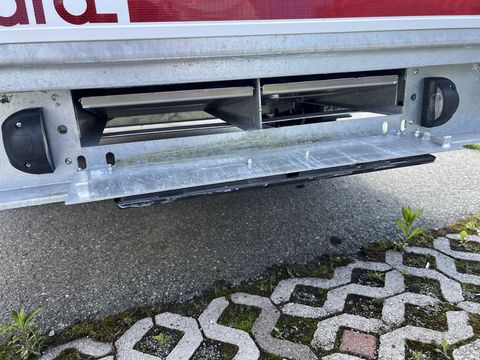 [3244-5667276-17.jpg]