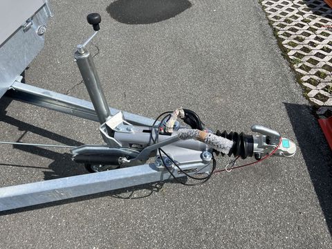 [3244-5667276-7.jpg]