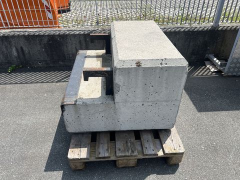 [3244-5767145-1.jpg]