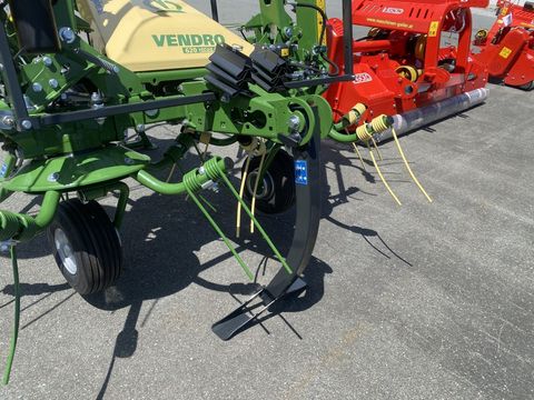 [3244-5795579-8.jpg]