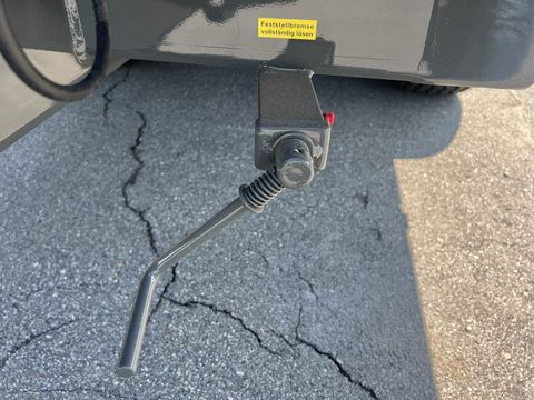 [3244-6010439-11.jpg]