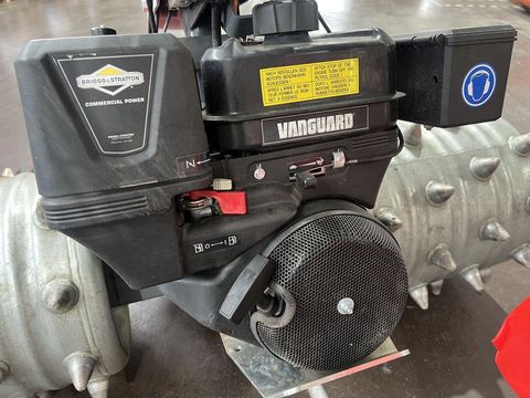 [3244-6104804-4.jpg]