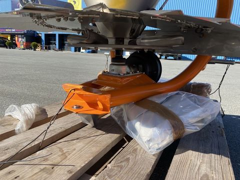 [3244-6261933-22.jpg]