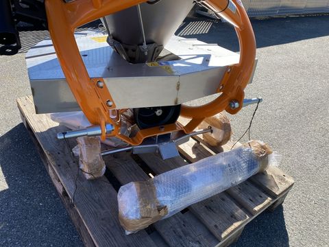 [3244-6261933-25.jpg]