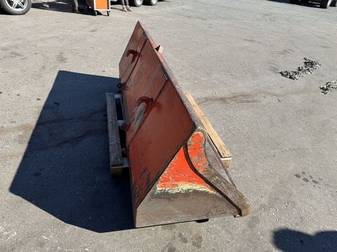 [3244-6316061-2.jpg]