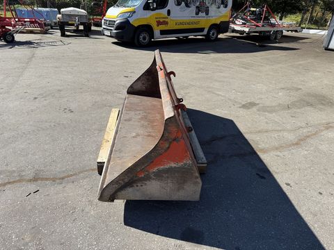 [3244-6316061-7.jpg]