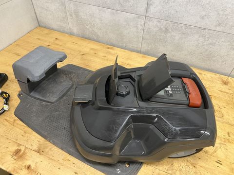 [3244-6386442-7.jpg]