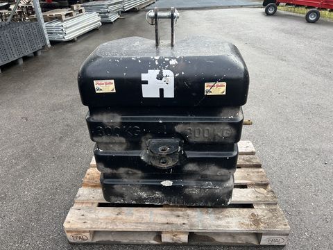 [3244-6391394-1.jpg]