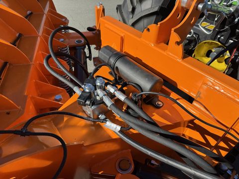 [3244-6413876-20.jpg]