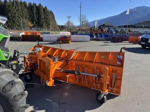 [3244-6413876-29.jpg]