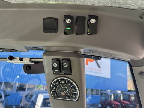 [3244-6413902-21.jpg]