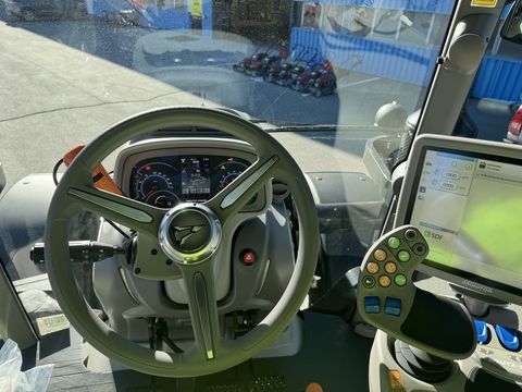 [3244-6413902-26.jpg]