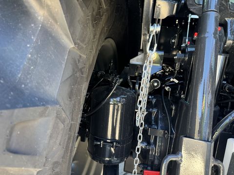 [3244-6413902-8.jpg]