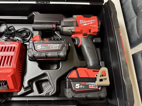 [3244-6455138-18.jpg]