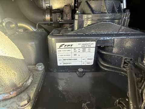 [3244-6455209-4.jpg]