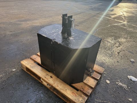 [3244-6492660-9.jpg]