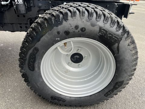 [3244-6506663-20.jpg]