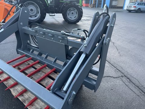 [3244-6618951-20.jpg]