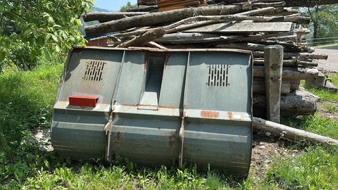 [3244-6664041-3.jpg]