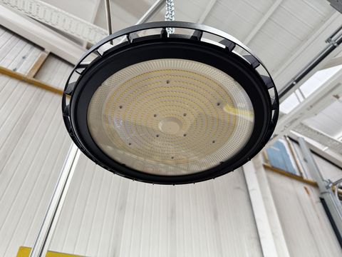 [3244-6671007-1.jpg]