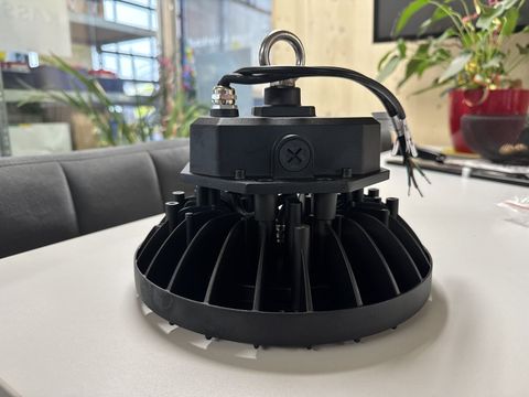 [3244-6671007-6.jpg]