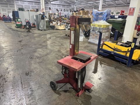 [3244-6682388-0.jpg]