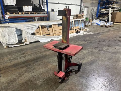 [3244-6682388-14.jpg]