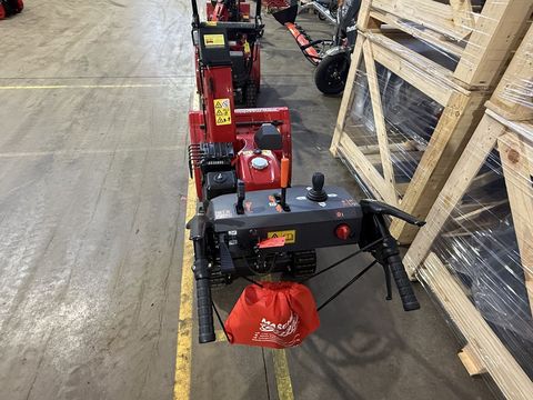 [3244-6725433-8.jpg]