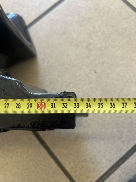 [3244-6754130-6.jpg]