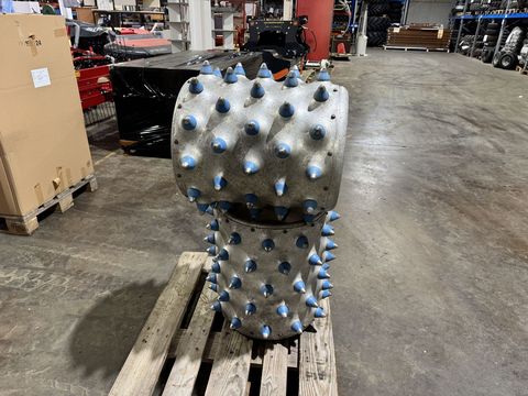 [3244-6822709-8.jpg]