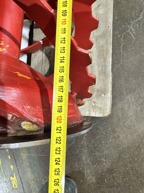 [3244-6857989-13.jpg]