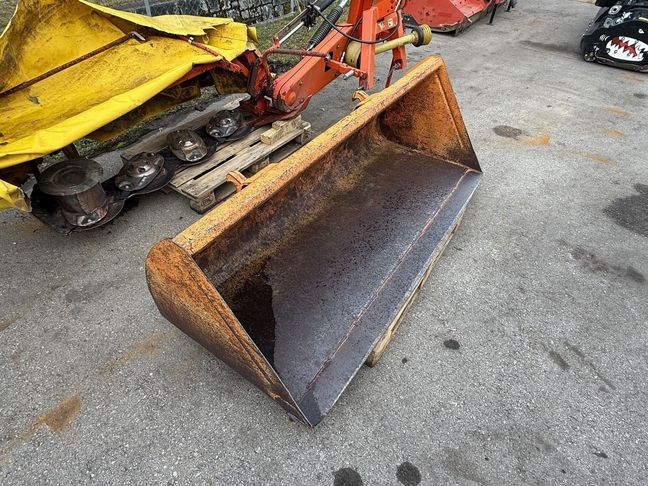 [3244-6861779-0_1.jpg]