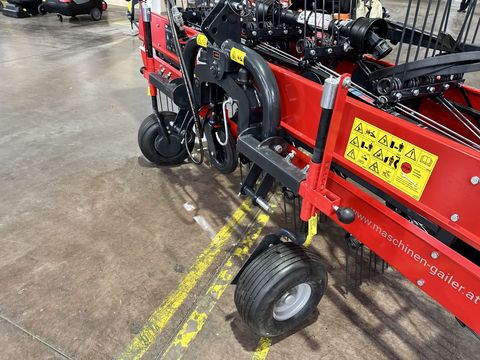 [3244-6874807-23.jpg]