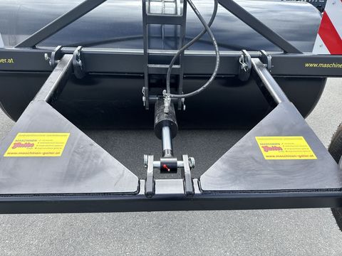 [3244-6884429-11.jpg]