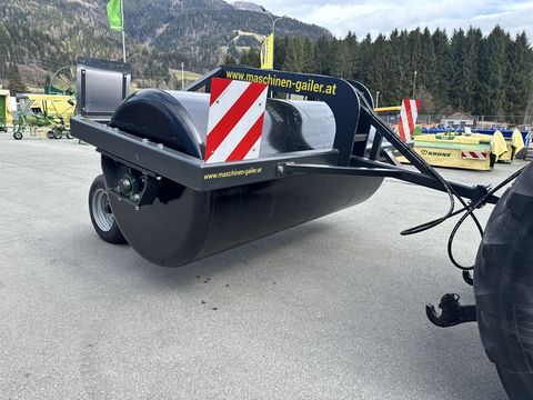 [3244-6884429-23.jpg]