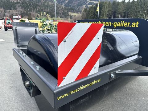 [3244-6884429-7.jpg]