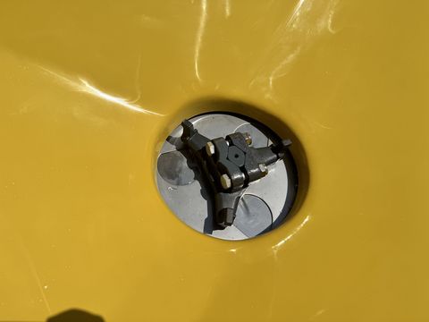 [3244-7147456-24.jpg]