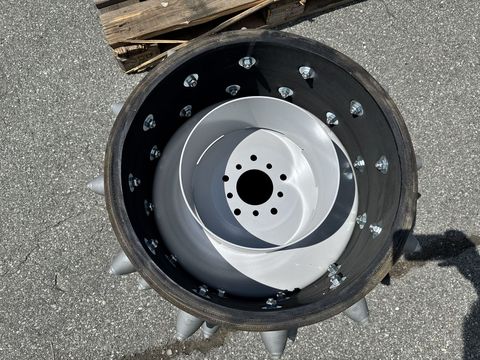 [3244-7341779-11.jpg]