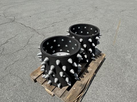 [3244-7341779-12.jpg]