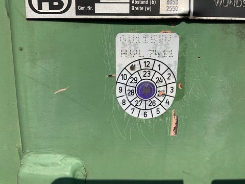 [3260-5623923-15.jpg]