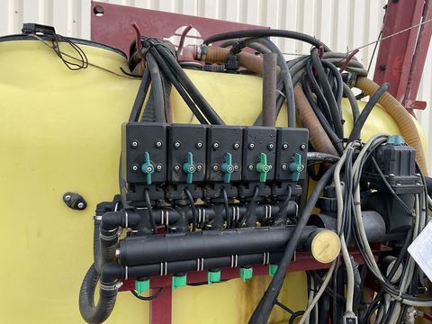 [3260-5623932-16.jpg]