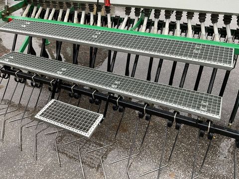 [3260-6210429-9.jpg]