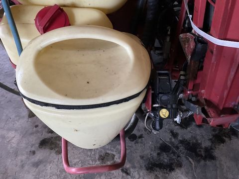 [3260-6210432-18.jpg]